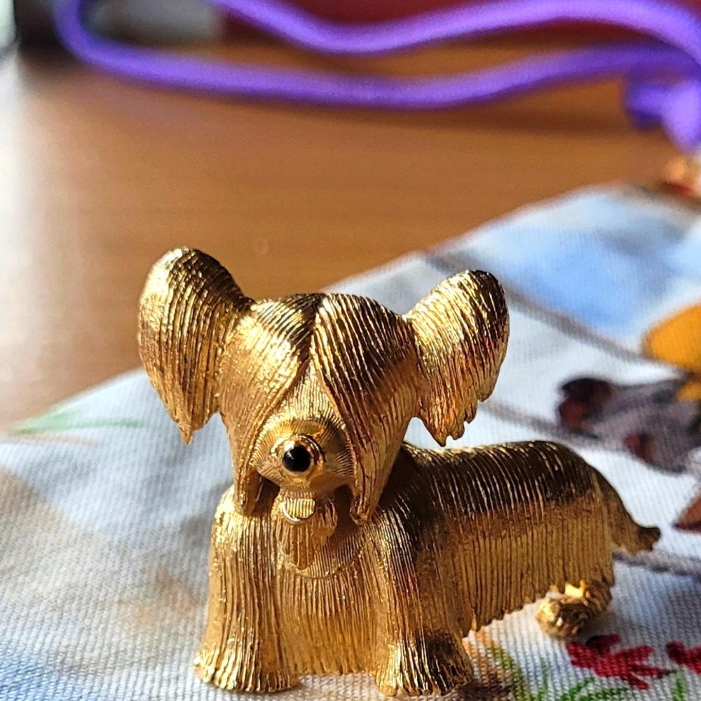 Vintage Dog Brooch Pin With BOnuS Mystery Gift